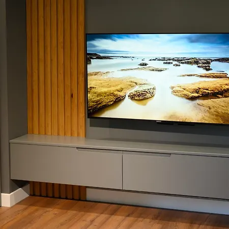Adore Appartement *