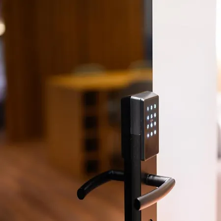 Adore شقة تيرانا